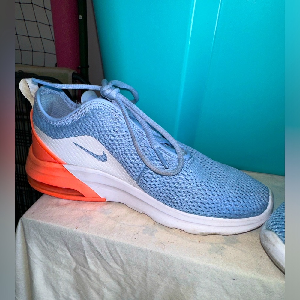 Nike Ladies Shoes Size 6